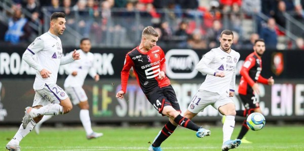 图卢兹对阵雷恩：法甲第十轮，两队谁能摆脱失利困境，赢得关键胜利