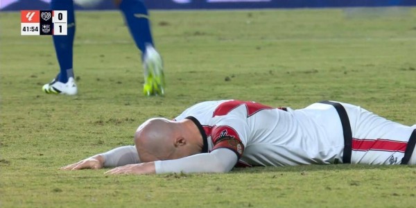 巴萨太被动了！西甲巴列卡诺队火药味太浓，亚马尔全程无亮点几乎崩溃