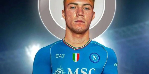 曼联4000万卖霍伊伦德谈判进入最后阶段！那不勒斯加薪50%，周日或首秀