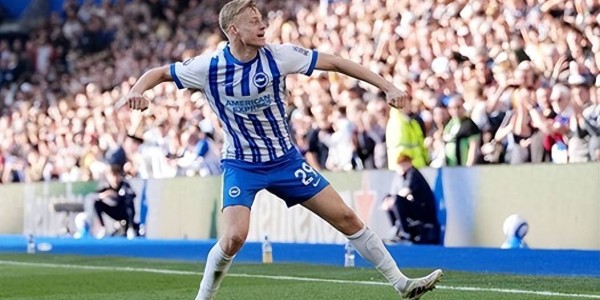 5000万不续！范赫克想飞，海鸥想留，谁更尴尬？